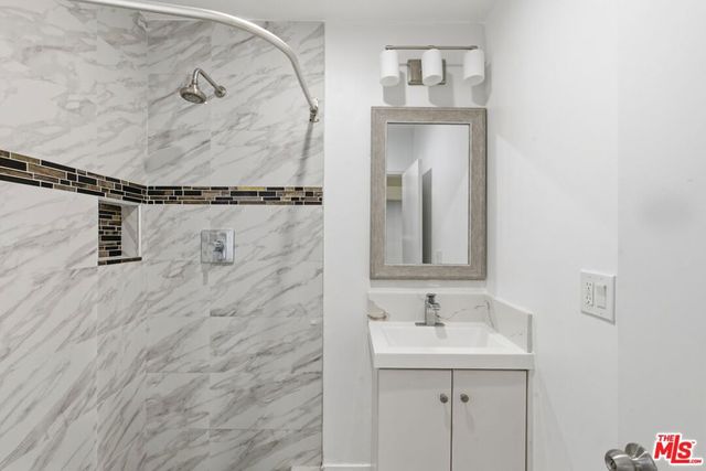 14141 Gault Street, Van Nuys, CA 91405