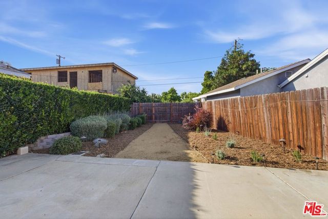 14141 Gault Street, Van Nuys, CA 91405