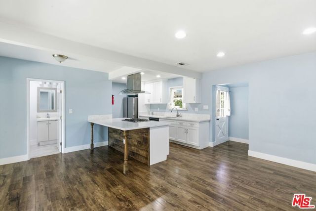 14141 Gault Street, Van Nuys, CA 91405