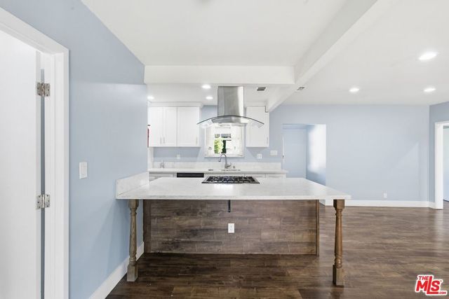 14141 Gault Street, Van Nuys, CA 91405