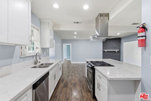 14141 Gault Street, Van Nuys, CA 91405