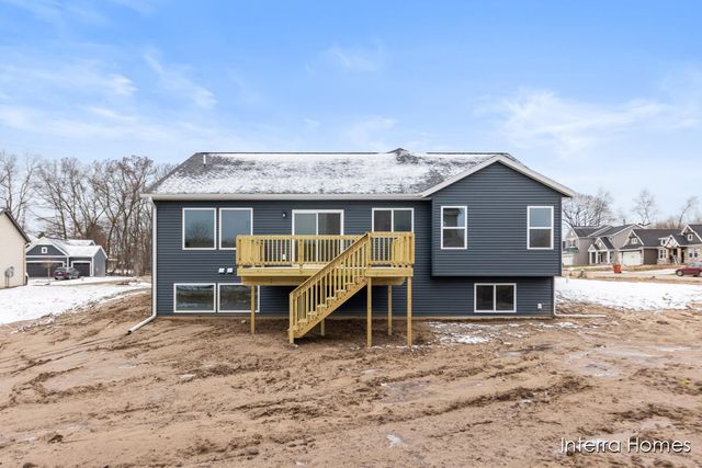 7120 Pinehurst Drive Ne, Cannon Twp, MI 49341