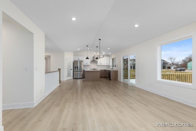 7120 Pinehurst Drive Ne, Cannon Twp, MI 49341