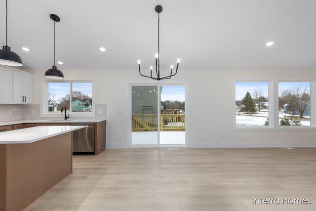 7120 Pinehurst Drive Ne, Cannon Twp, MI 49341