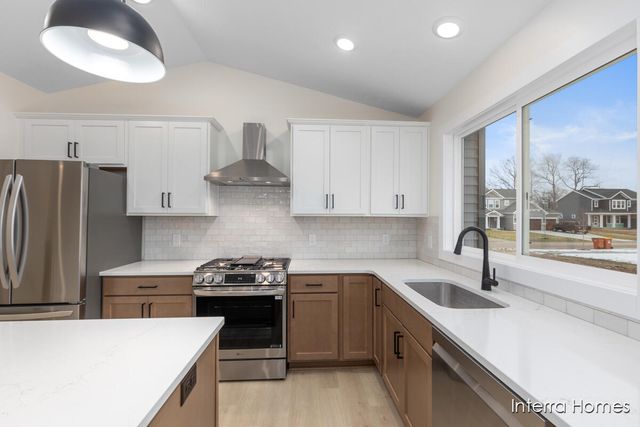 7120 Pinehurst Drive Ne, Cannon Twp, MI 49341