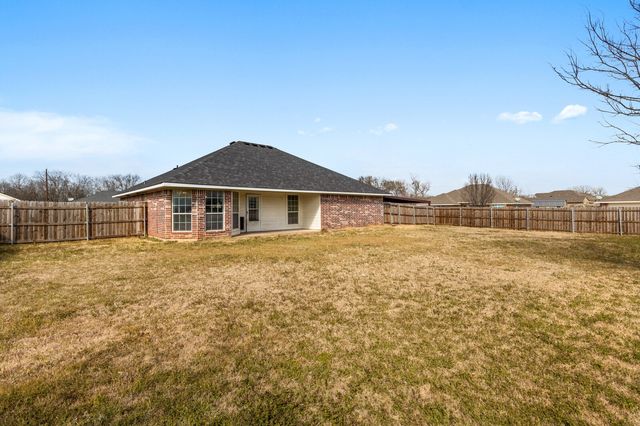220 Broken Arrow Drive, Waco, TX 76705