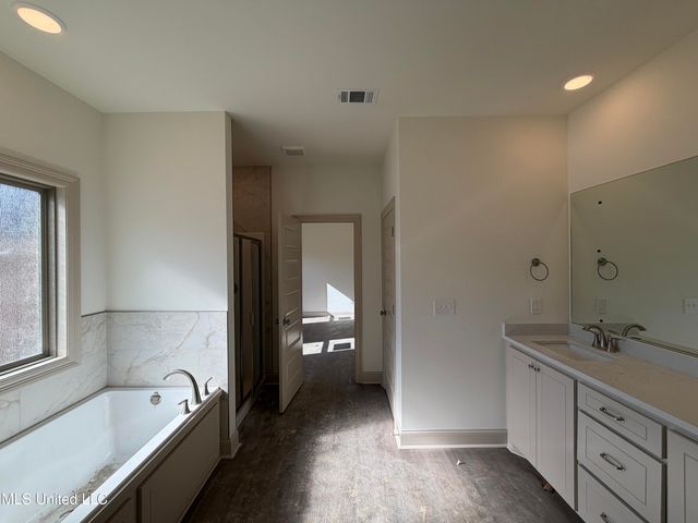 209 Anderson Oaks Drive, Pearl, MS 39208