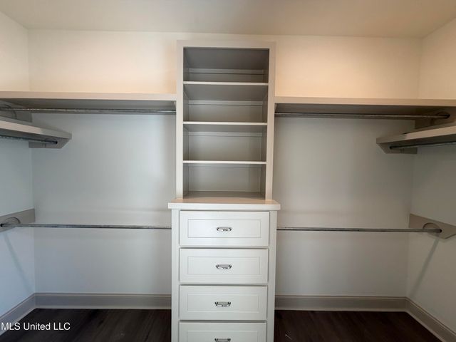 209 Anderson Oaks Drive, Pearl, MS 39208