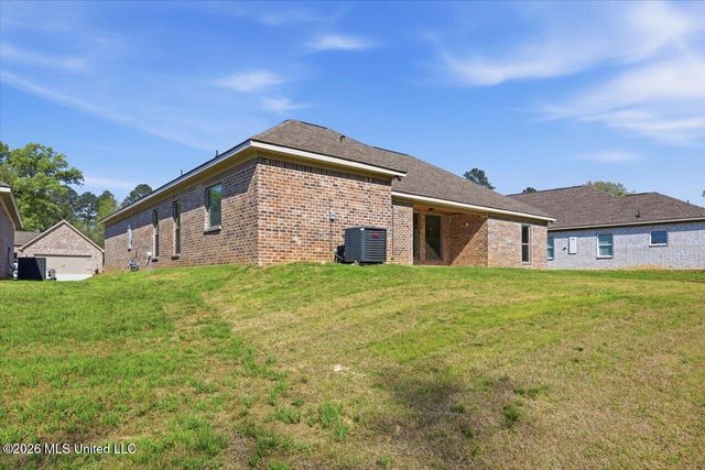 209 Anderson Oaks Drive, Pearl, MS 39208