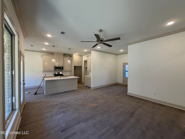 209 Anderson Oaks Drive, Pearl, MS 39208