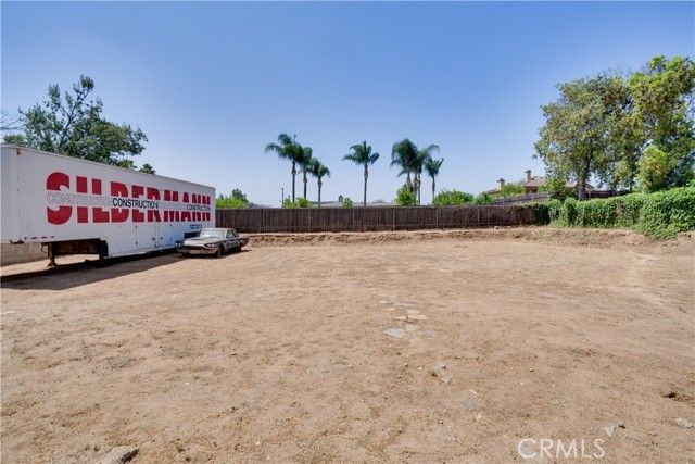 18825 Mariposa Avenue, Riverside, CA 92508