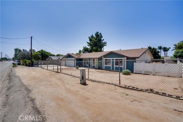 18825 Mariposa Avenue, Riverside, CA 92508