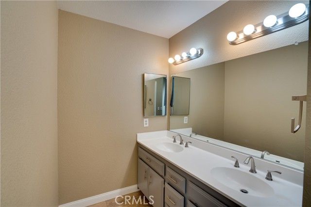 18825 Mariposa Avenue, Riverside, CA 92508