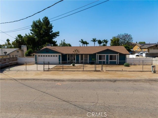 18825 Mariposa Avenue, Riverside, CA 92508