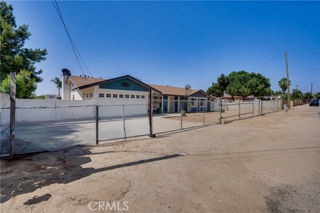 18825 Mariposa Avenue, Riverside, CA 92508