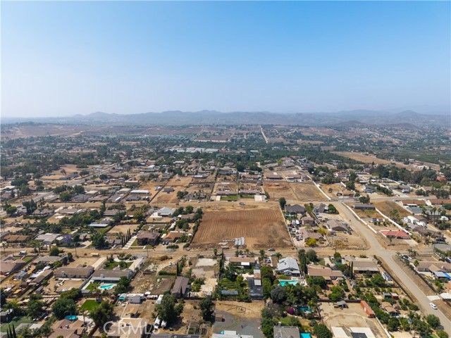 18825 Mariposa Avenue, Riverside, CA 92508