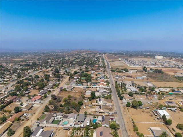 18825 Mariposa Avenue, Riverside, CA 92508