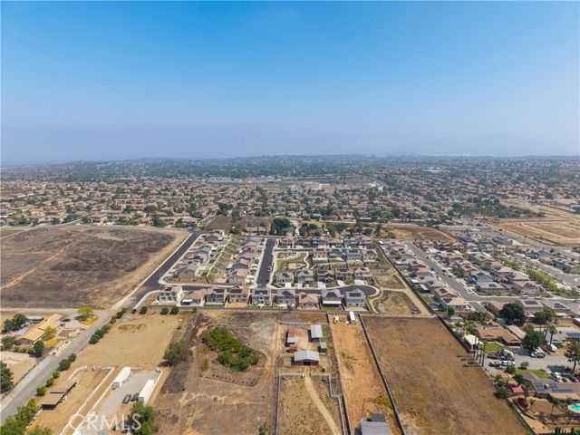 18825 Mariposa Avenue, Riverside, CA 92508