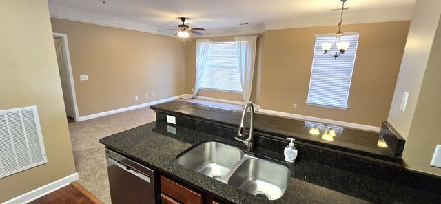 2310 Elliott Ave Apt 122, Nashville, TN 37204