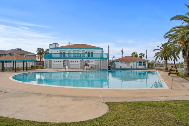 550 Pompano Street, Bayou Vista, TX 77563