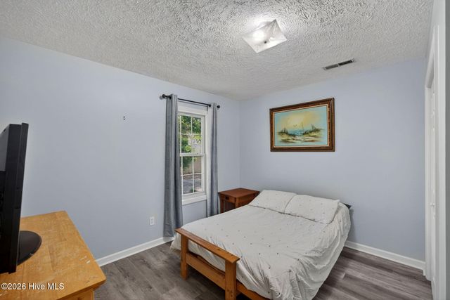 315 Tangle Oaks Court SE, Belville, NC 28451