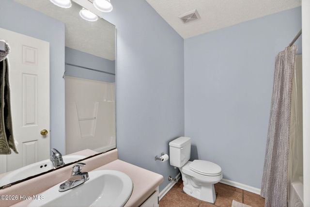 315 Tangle Oaks Court SE, Belville, NC 28451