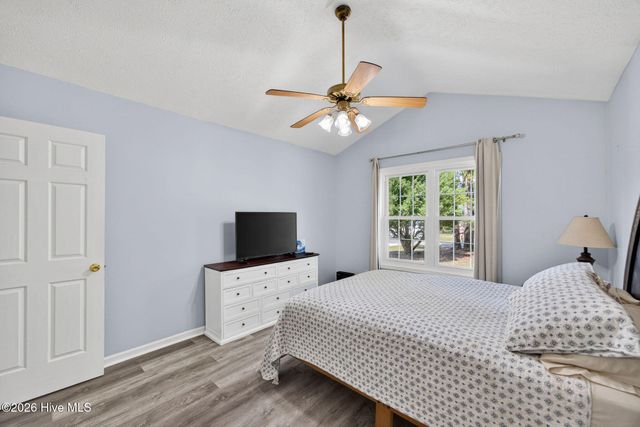 315 Tangle Oaks Court SE, Belville, NC 28451