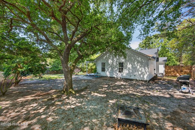 315 Tangle Oaks Court SE, Belville, NC 28451