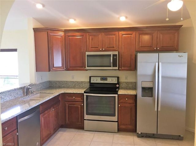 1421 SE 10th TER, Cape Coral, FL 33990