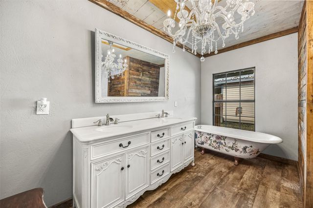 577 County Road 138 E, Jasper, TX 75951