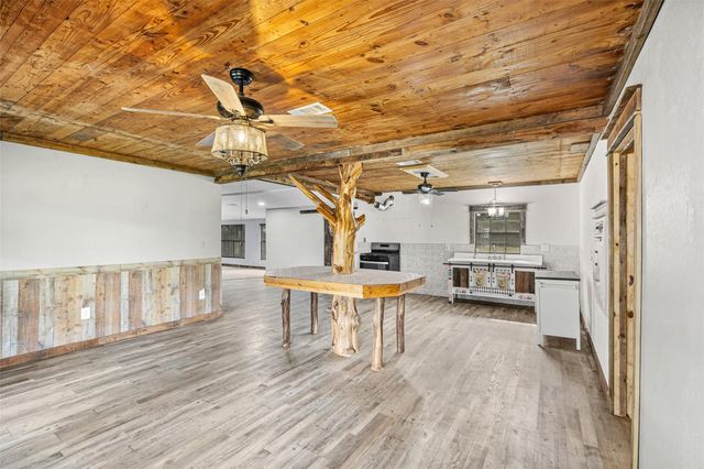 577 County Road 138 E, Jasper, TX 75951