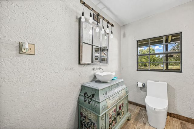 577 County Road 138 E, Jasper, TX 75951