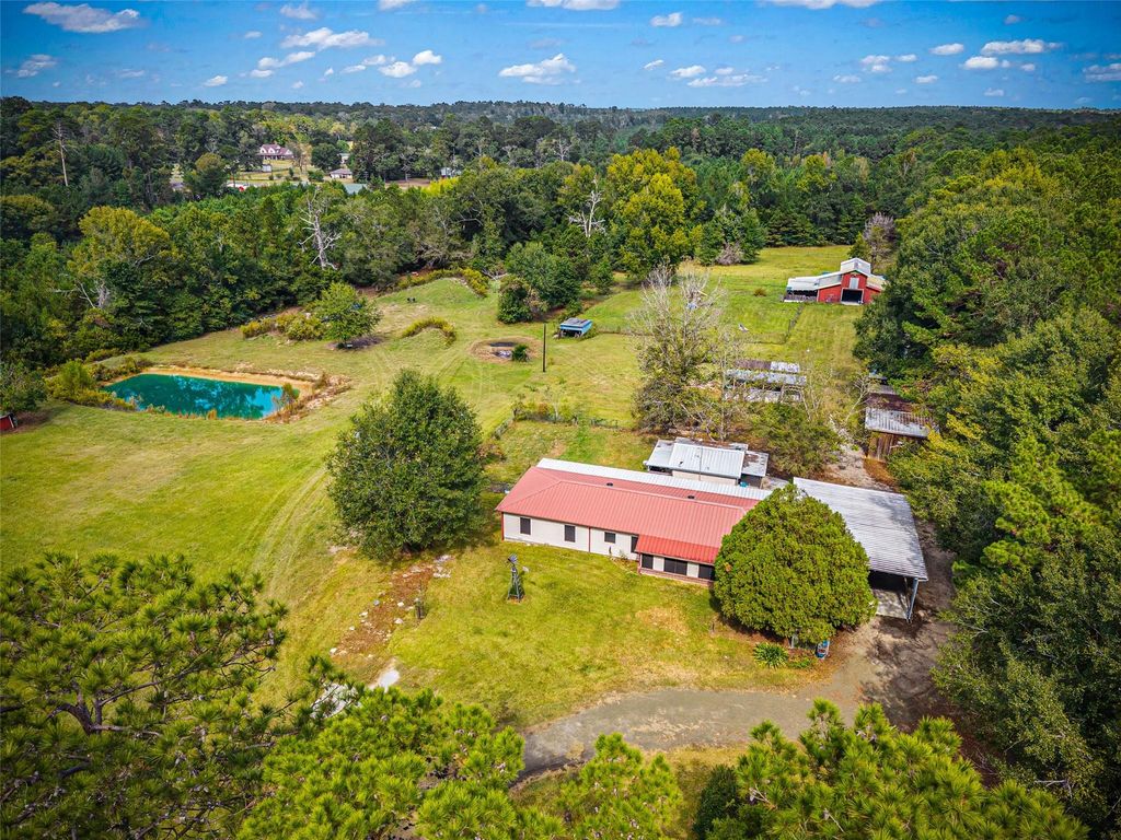 577 County Road 138 E, Jasper, TX 75951