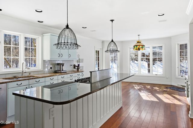 6 Beacon Hill Drive, Saratoga Springs, NY 12866