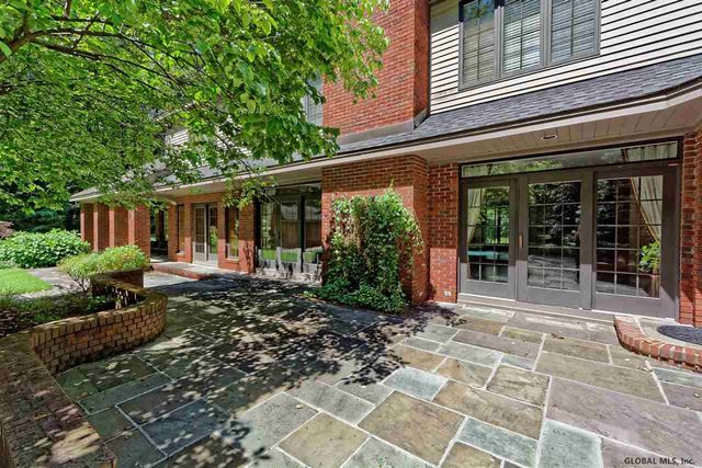 6 Beacon Hill Drive, Saratoga Springs, NY 12866