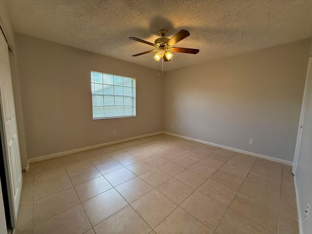 1611 Laurel Leaf Lane B, Fort Pierce, FL 34950