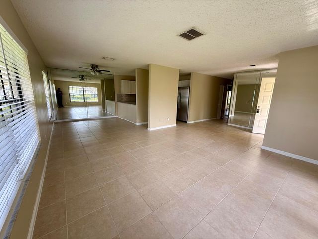 1611 Laurel Leaf Lane B, Fort Pierce, FL 34950