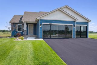 8963 Joliet Avenue S, Cottage Grove, MN 55016