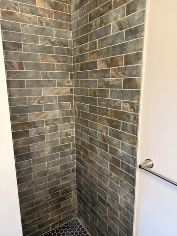 627 N River 3, Ypsilanti, MI 48198