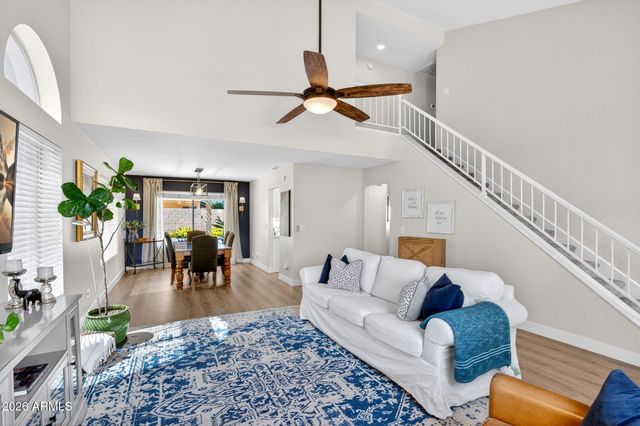 4314 E AMBERWOOD Drive, Phoenix, AZ 85048