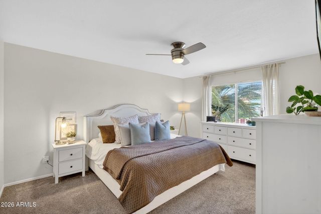 4314 E AMBERWOOD Drive, Phoenix, AZ 85048