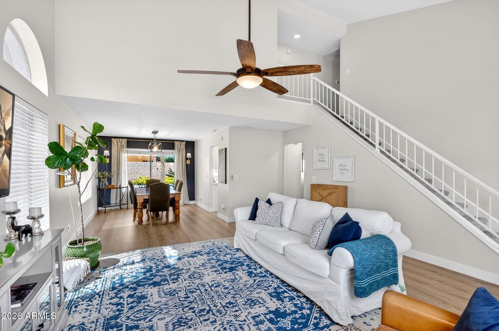 Image 11 of property listing at 4314 E AMBERWOOD Drive, Phoenix, AZ 85048