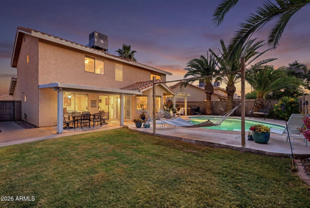 Image 3 of property listing at 4314 E AMBERWOOD Drive, Phoenix, AZ 85048