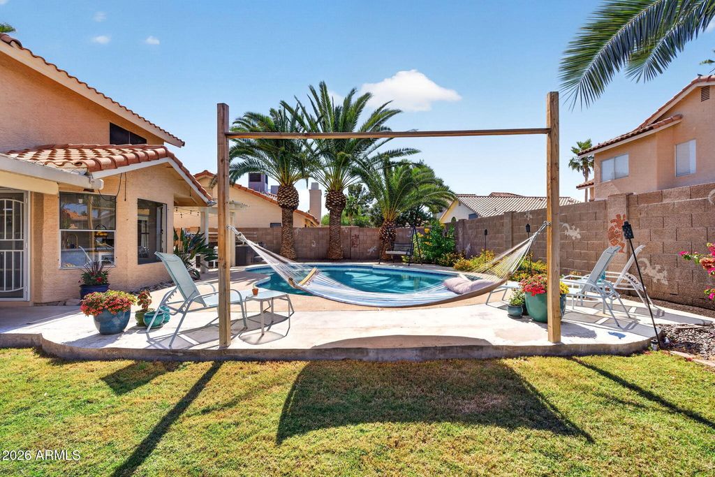Image 43 of property listing at 4314 E AMBERWOOD Drive, Phoenix, AZ 85048