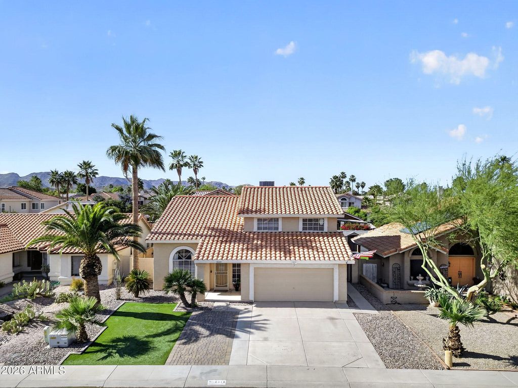 Image 50 of property listing at 4314 E AMBERWOOD Drive, Phoenix, AZ 85048