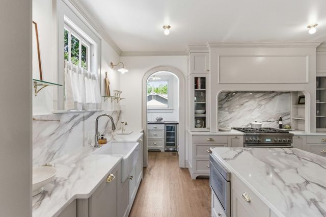 894 Rutledge Avenue, Charleston, SC 29403