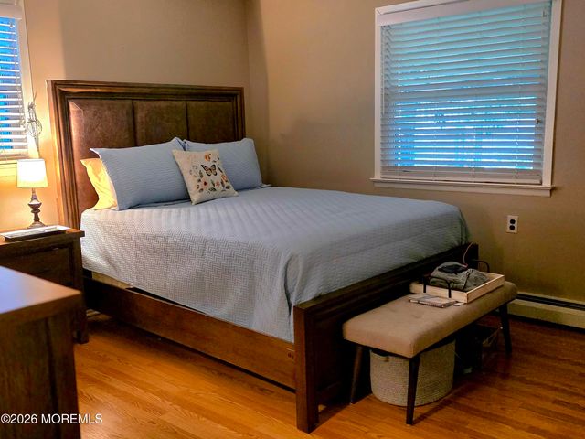9 Bolans Court, Toms River, NJ 08757
