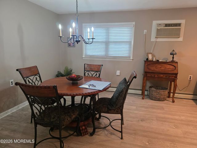 9 Bolans Court, Toms River, NJ 08757