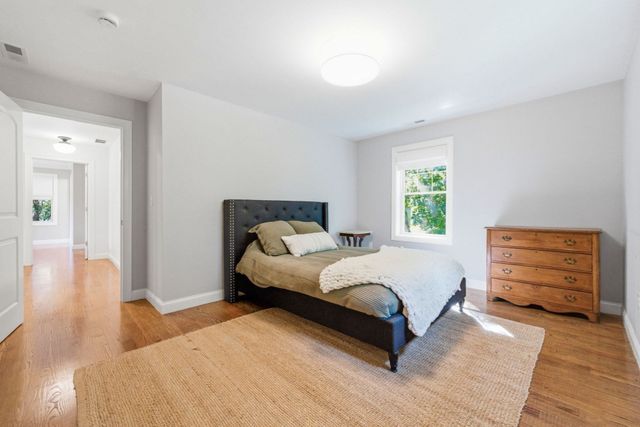 4 Weld St, Boston, MA 02131