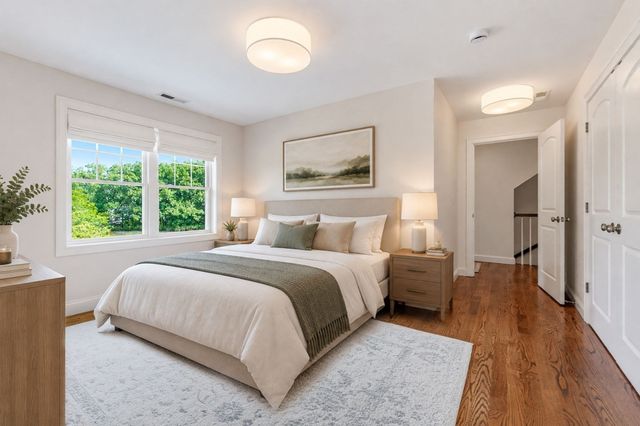 4 Weld St, Boston, MA 02131